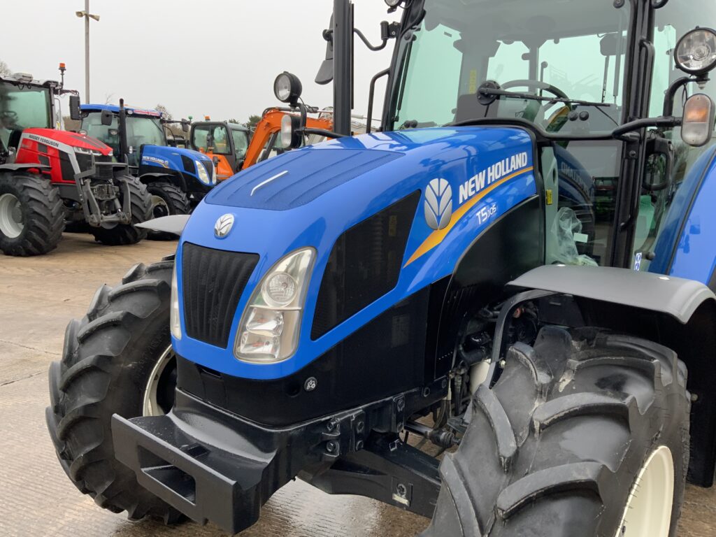New Holland T5.105 Tractor (ST25453)