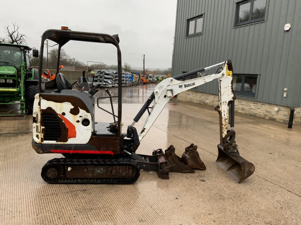 Bobcat E19 Digger (ST25470)