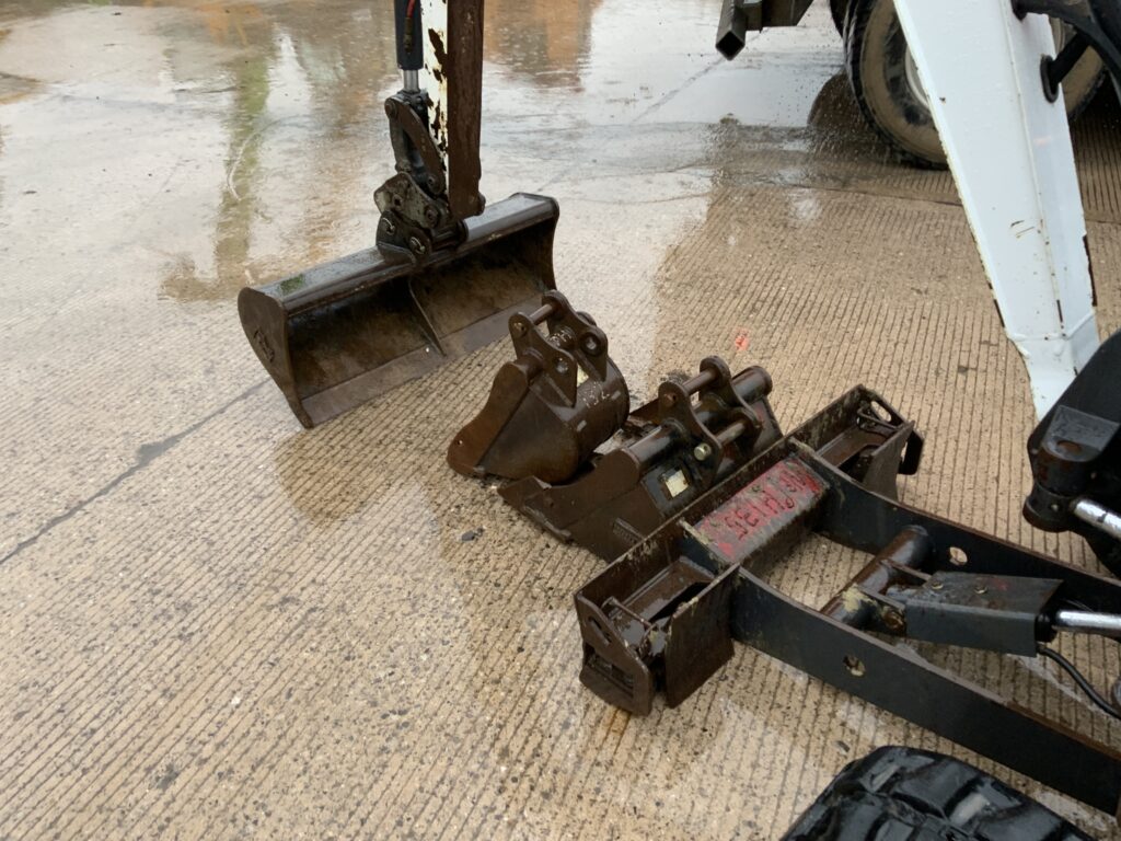 Bobcat E19 Digger (ST25470)