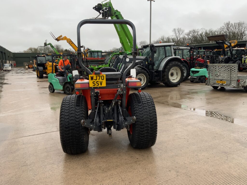 Kubota L1501 Compact Tractor (ST25502)