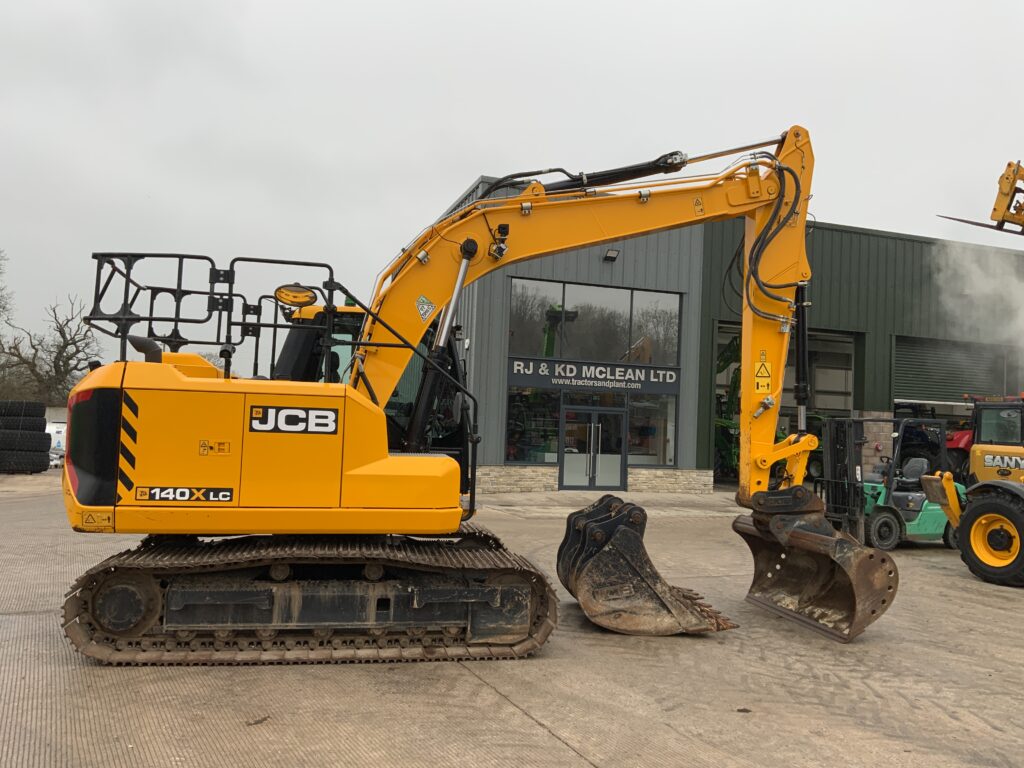 JCB 140X LC Digger (ST25357)