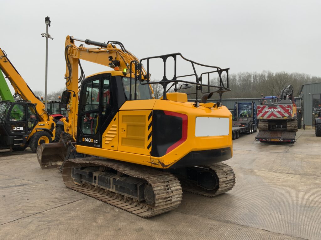 JCB 140X LC Digger (ST25357)
