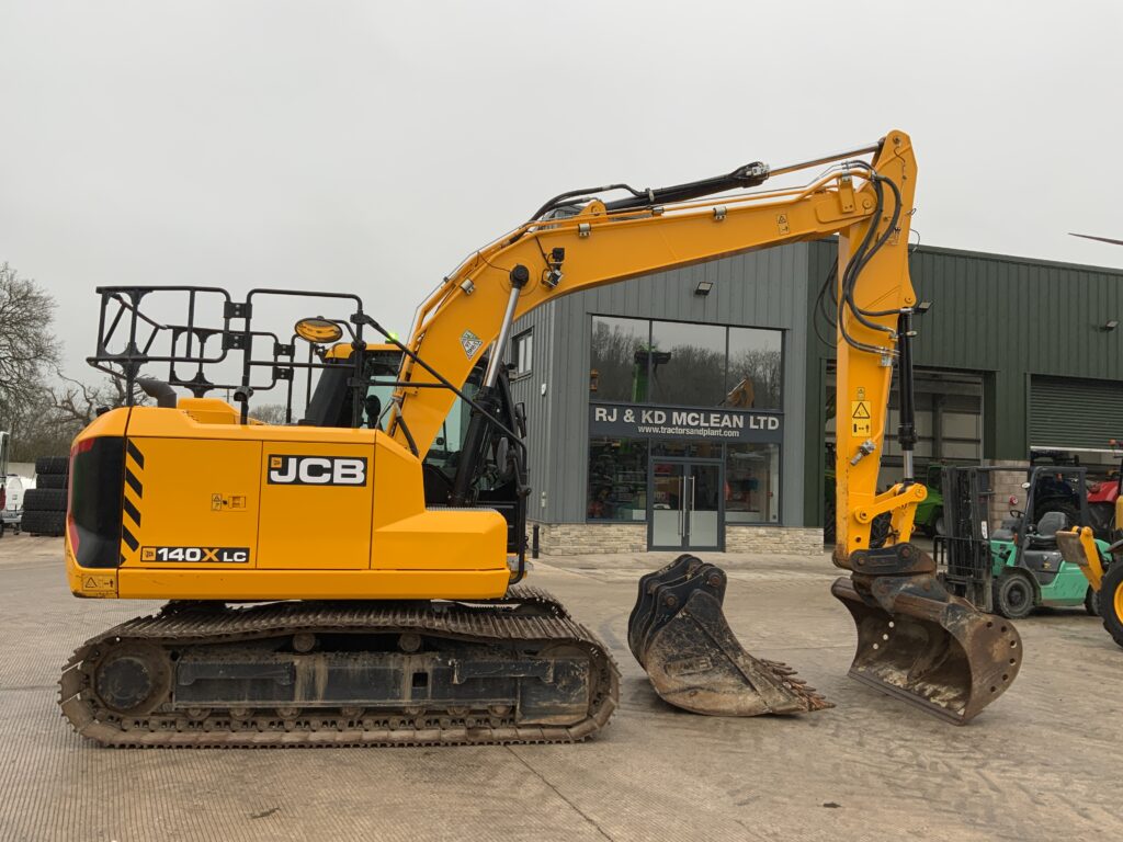 JCB 140X LC Digger (ST25357)