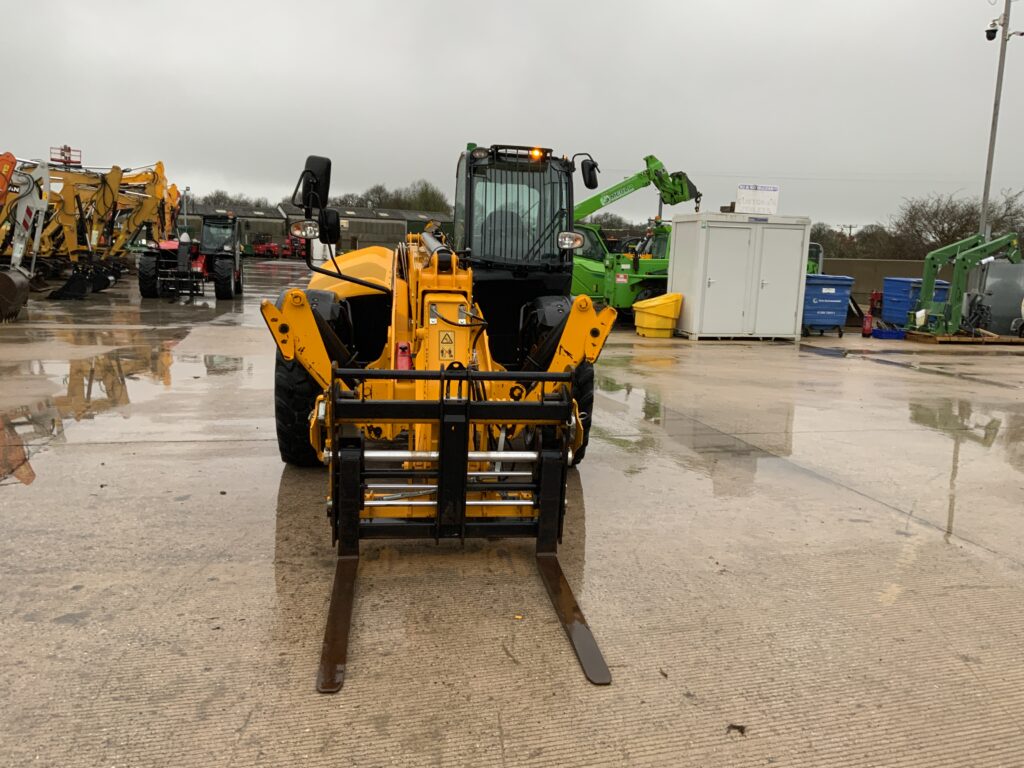 JCB 540-140 Hi Viz Telehandler (ST25293) JCB 540-140 Hi Viz Telehandler (ST25293)