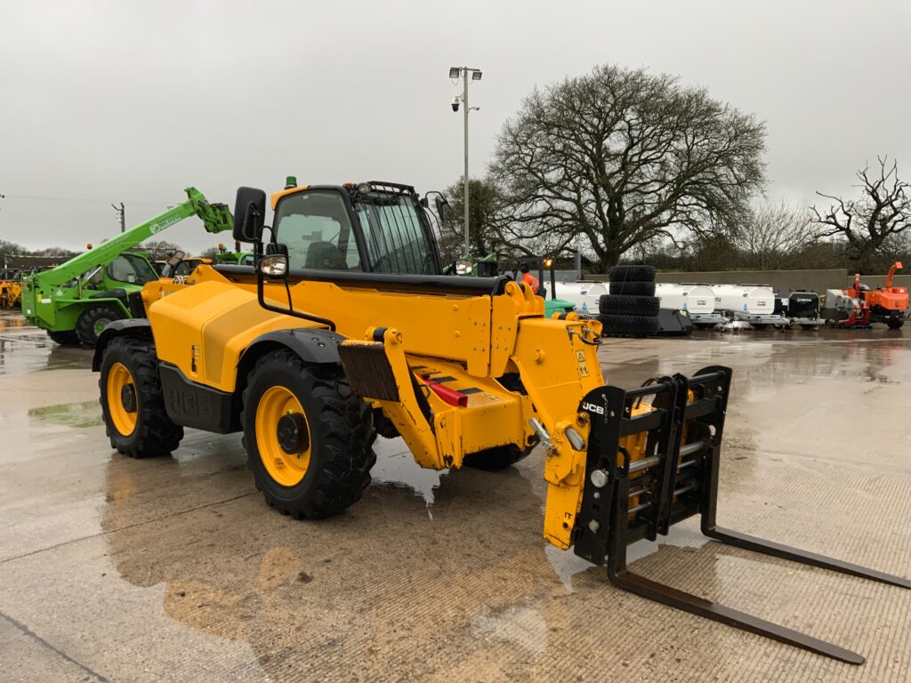 JCB 540-140 Hi Viz Telehandler (ST25293) JCB 540-140 Hi Viz Telehandler (ST25293)