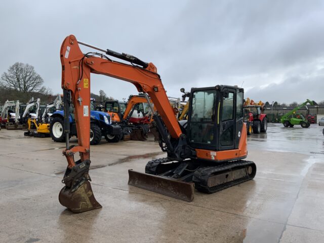 Hitachi ZX65 USB-5A Digger (ST25602) - RJ and KD McLean Ltd