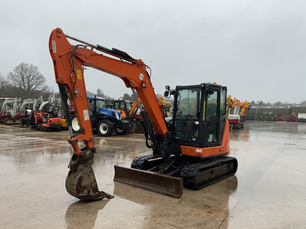 Hitachi ZX65 USB-5 Digger (ST25603)
