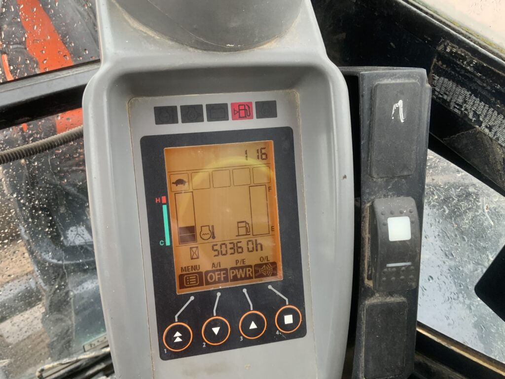 Hitachi ZX65 USB-5 Digger (ST25603)