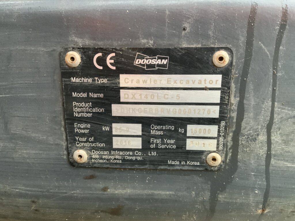 Doosan DX140 LC Digger (ST25544)