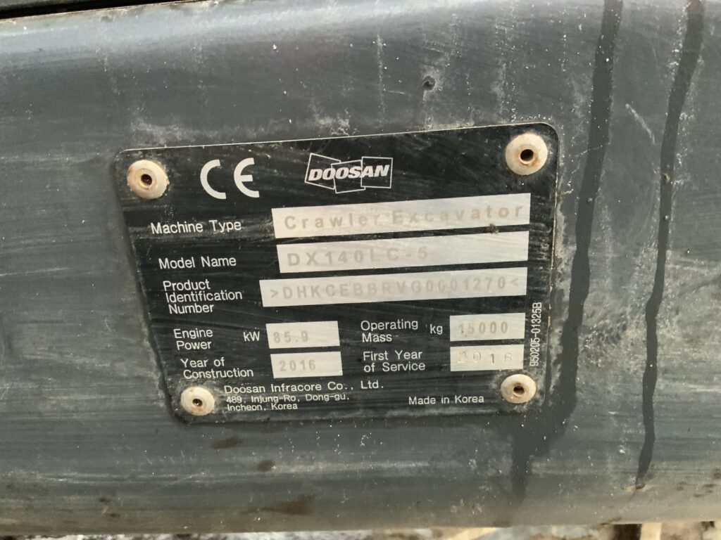 Doosan DX140 LC Digger (ST25544)