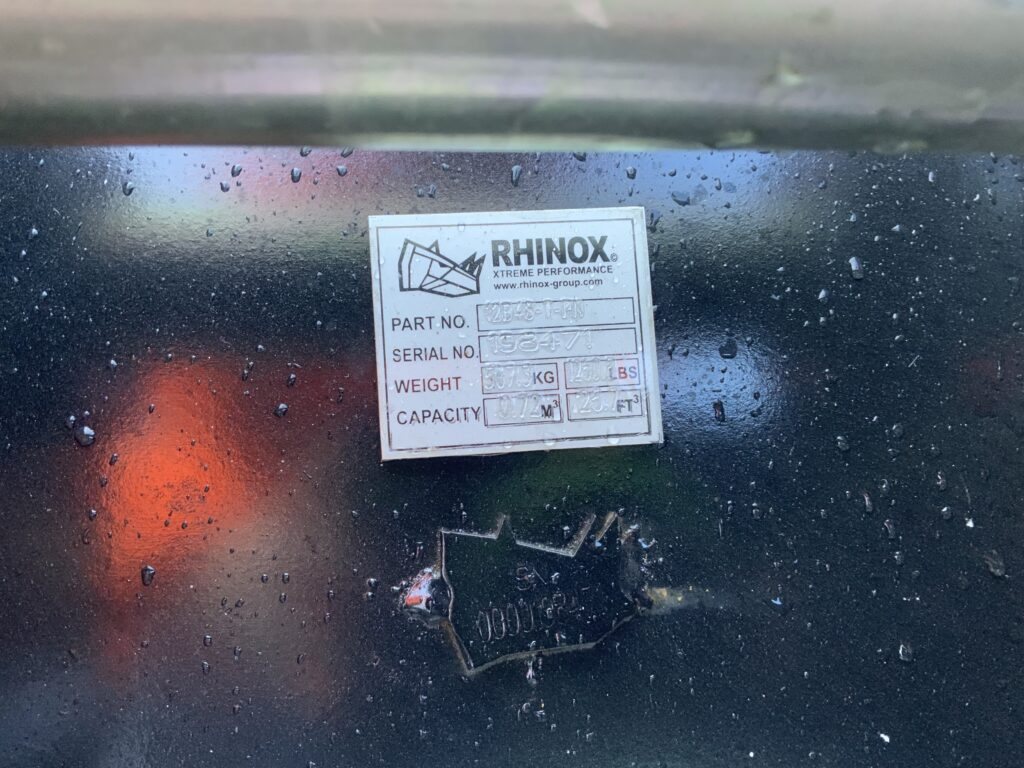 New Rhinox 4Ft Digging Bucket