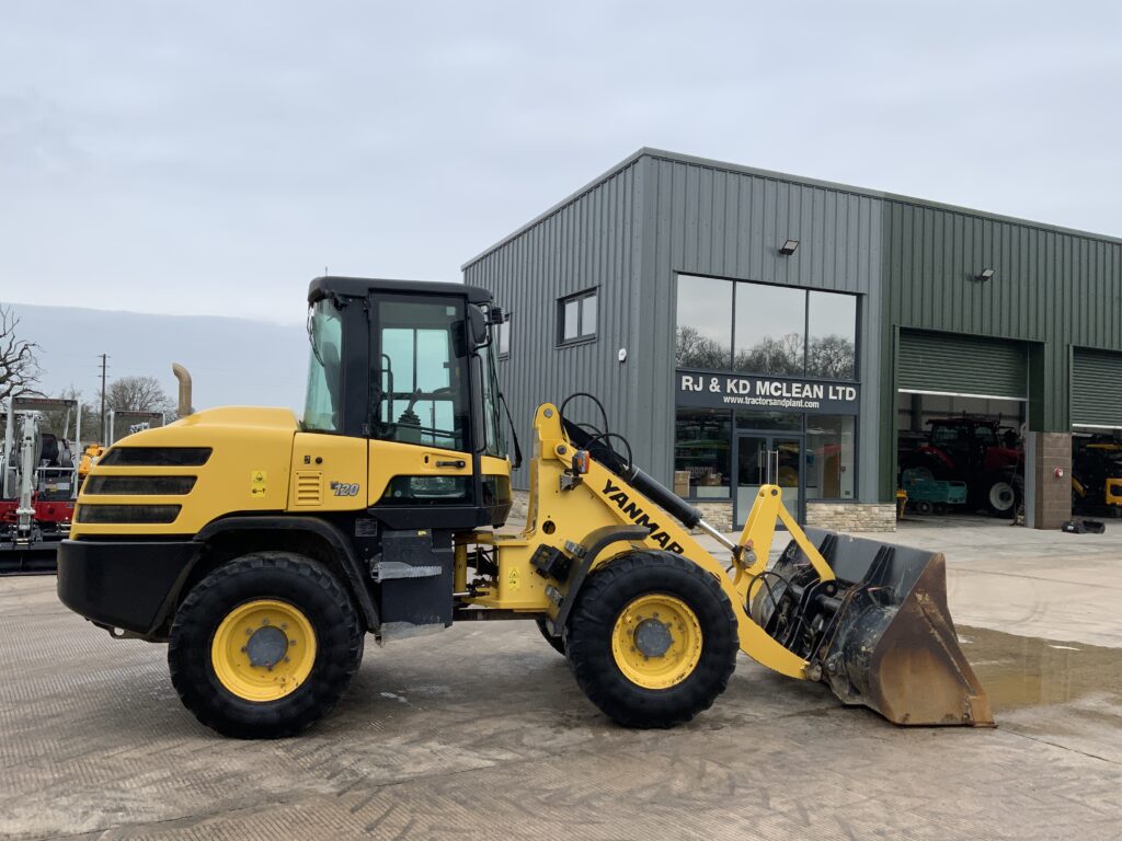 Yanmar V120 Wheeled Loading Shovel (ST25672)