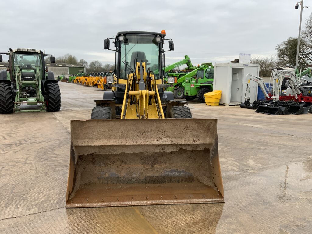 Yanmar V120 Wheeled Loading Shovel (ST25672)