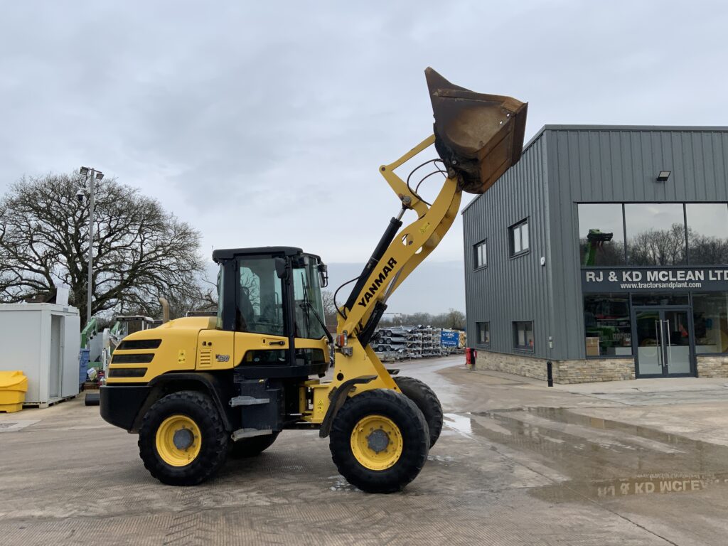 Yanmar V120 Wheeled Loading Shovel (ST25672)