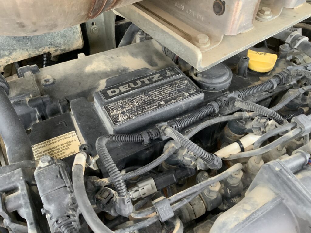 Yanmar V120 Wheeled Loading Shovel (ST25672)