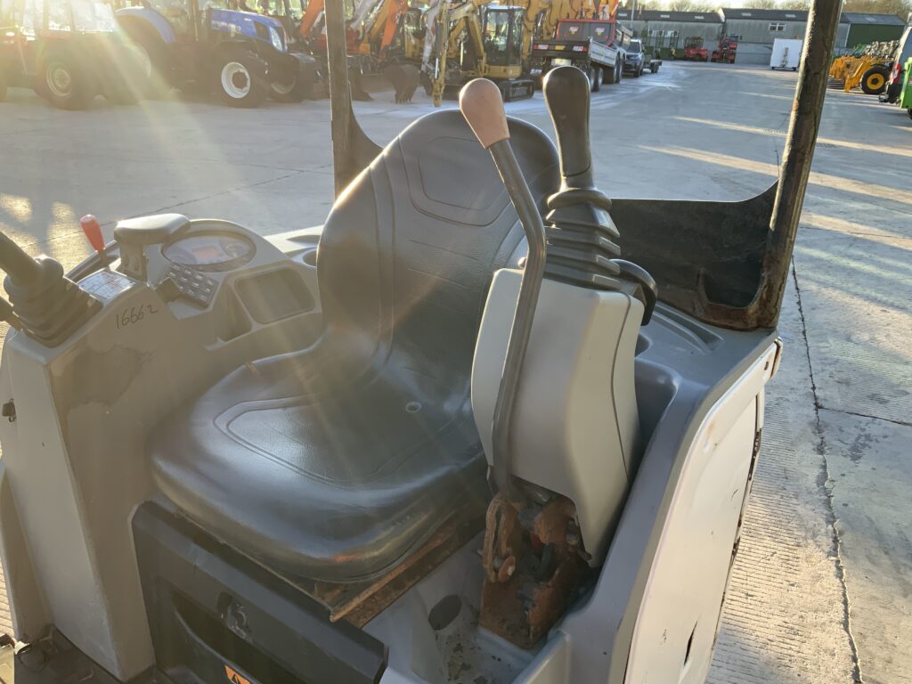 Bobcat E19 Digger (ST25475)