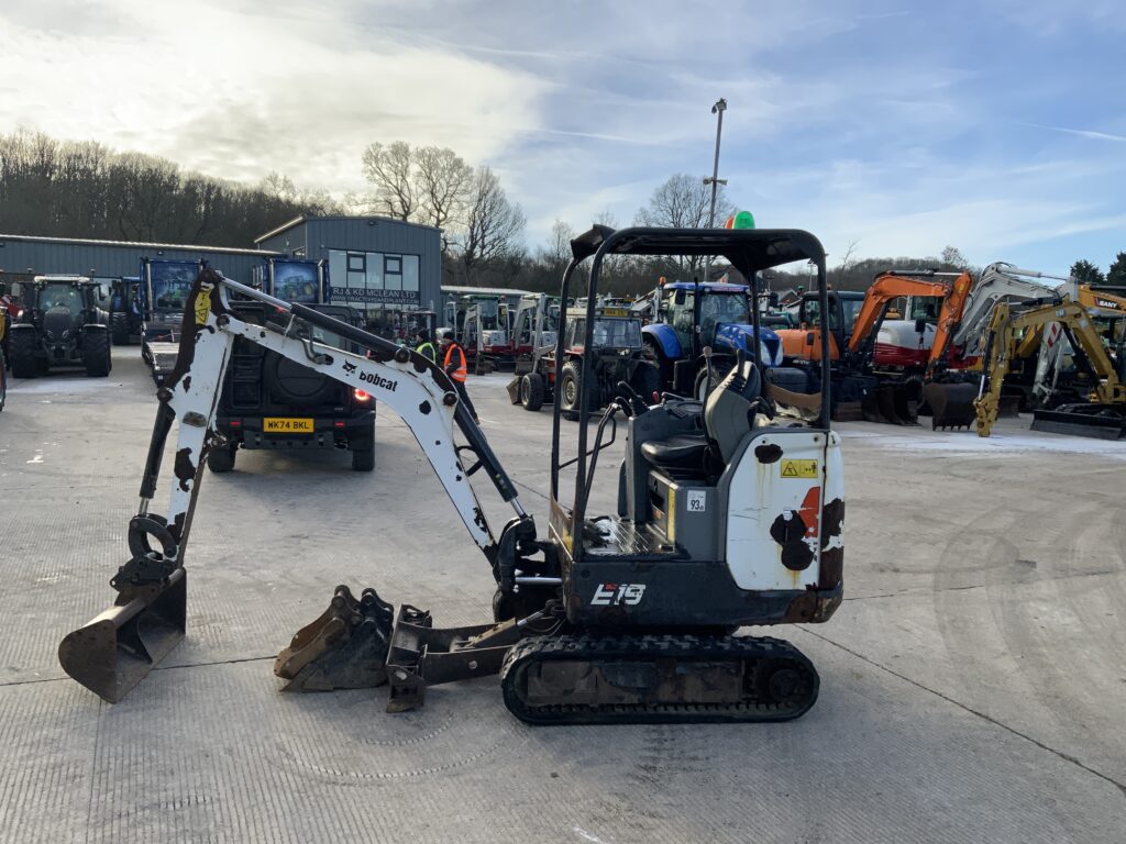 Bobcat E19 Digger (ST25474)