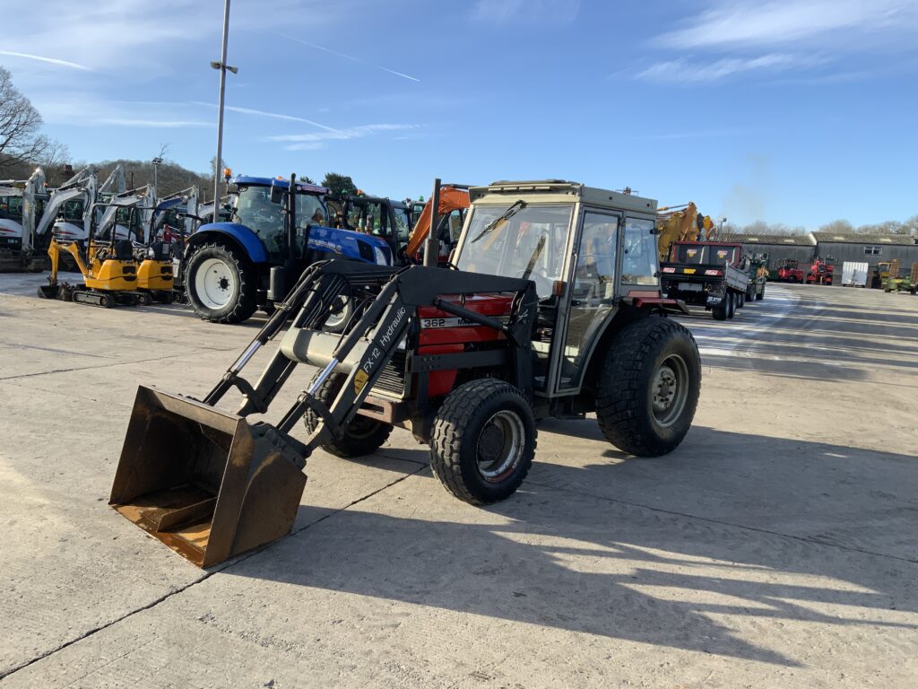 Massey Ferguson 362 Tractor (ST25333)