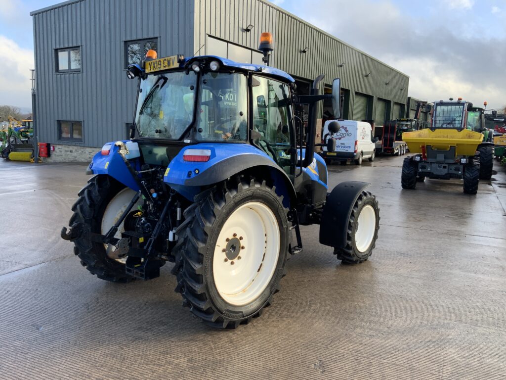 New Holland T5.105 Super Steer Tractor (ST25689)