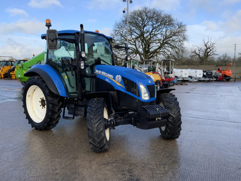 New Holland T5.105 Super Steer Tractor (ST25689)