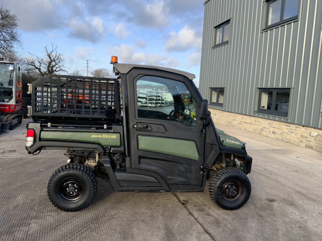 John Deere XUV 865M Gator ATV (ST25353)