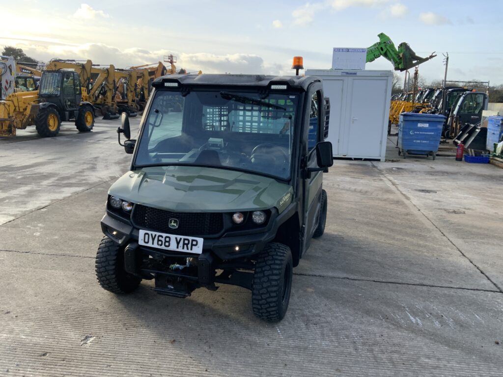 John Deere XUV 865M Gator ATV (ST25353)