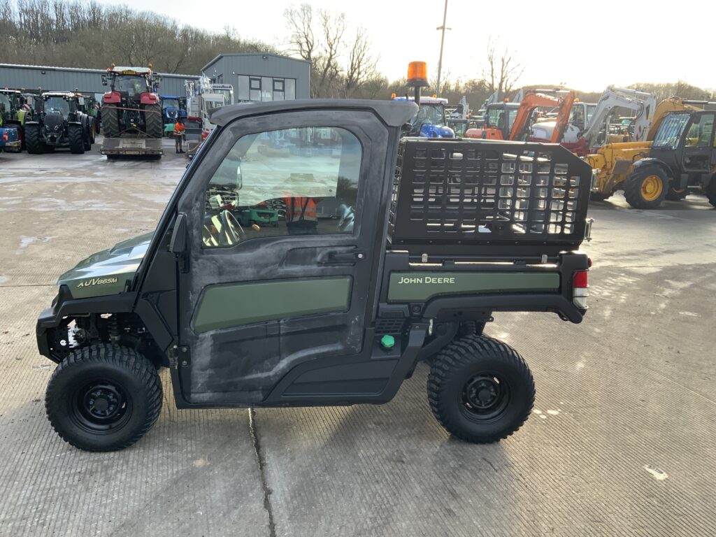 John Deere XUV 865M Gator ATV (ST25353)