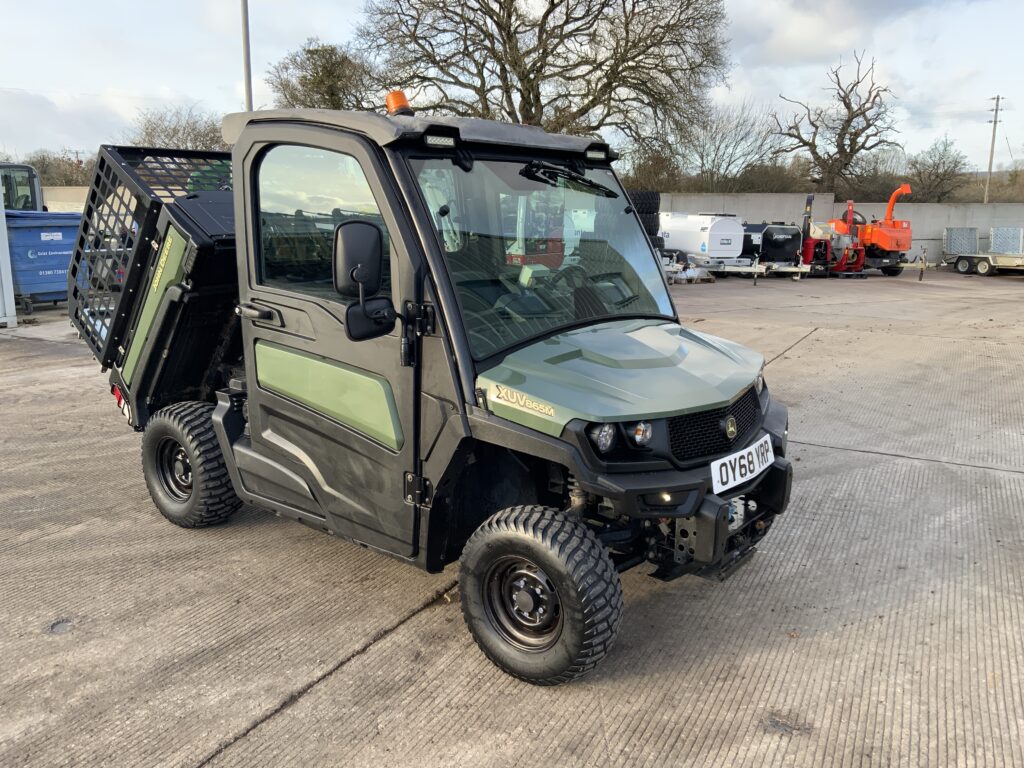 John Deere XUV 865M Gator ATV (ST25353)