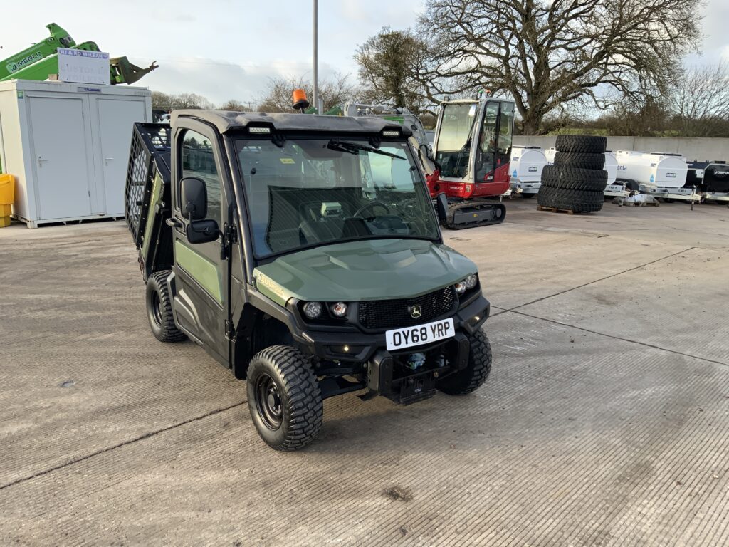 John Deere XUV 865M Gator ATV (ST25353)