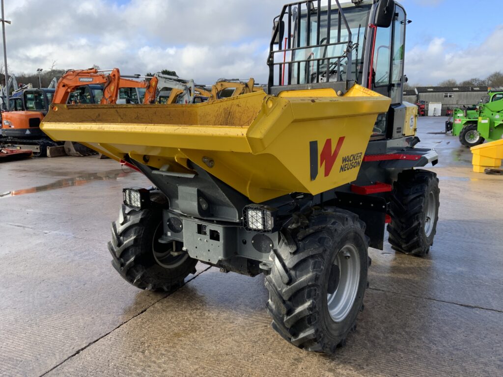 Wacker Neuson DW60 Swivel Tip Dumper (ST25736)