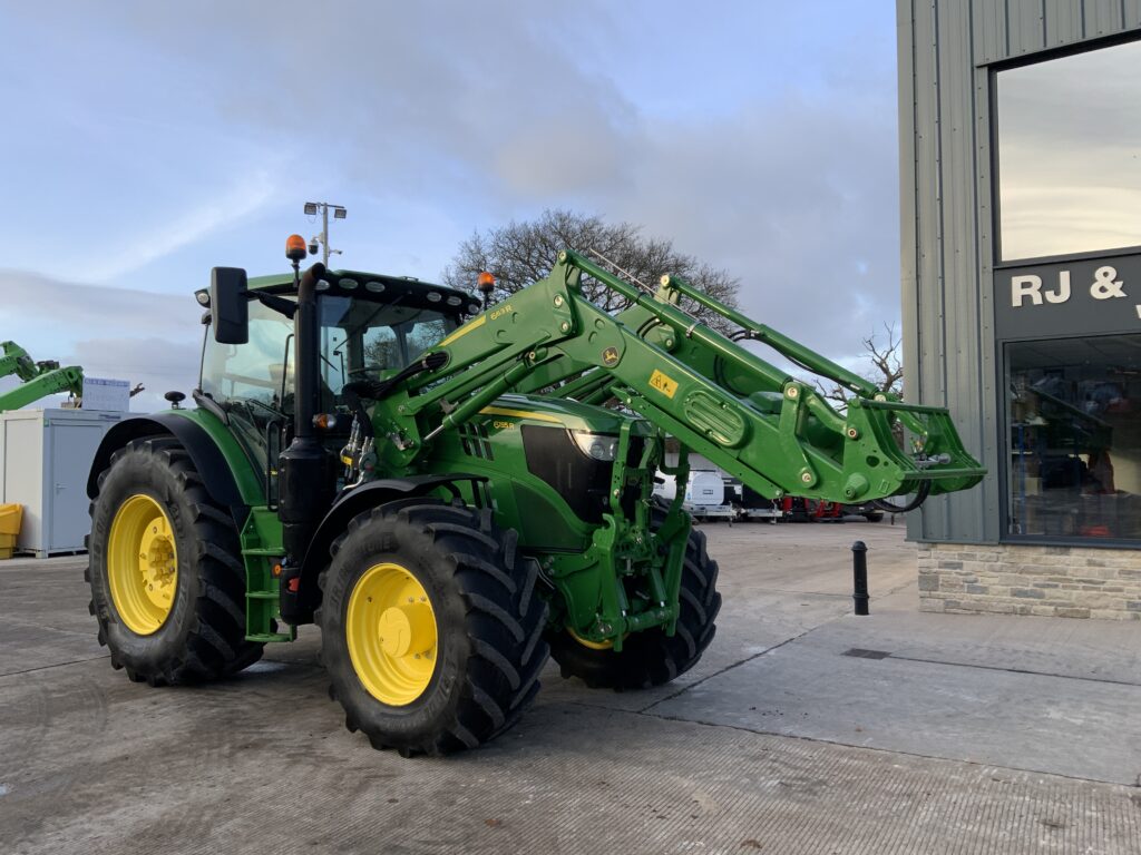 John Deere 6155R Ultimate Edition Tractor (ST25415)