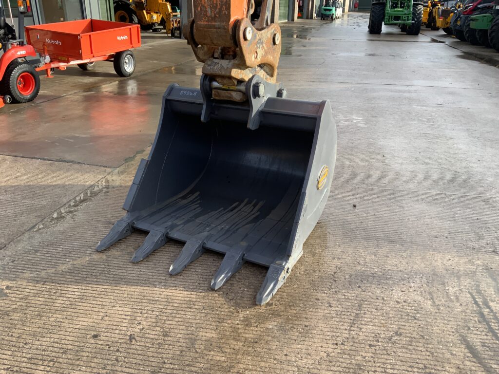 Doosan DX140 LCR-7 Digger (ST25352)