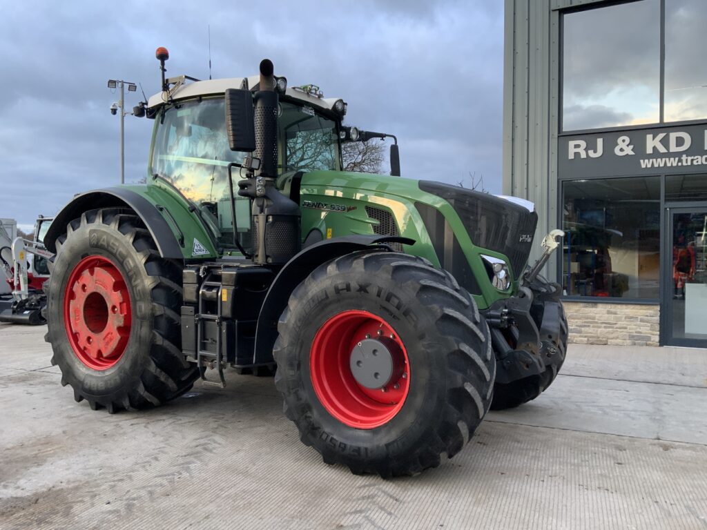Fendt 939 Profi plus Tractor (ST25432)