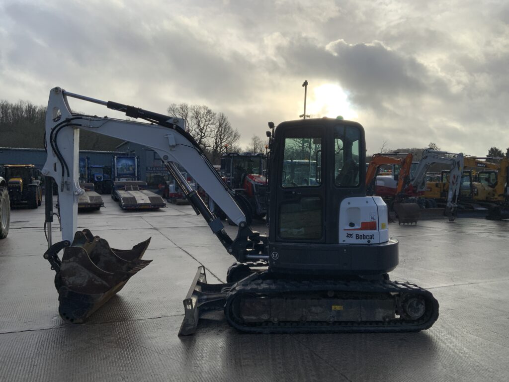 Bobcat E50 Digger