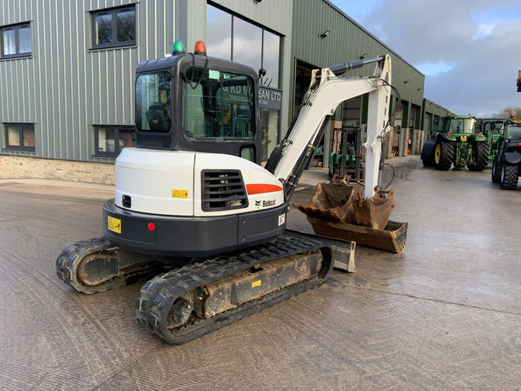Bobcat E50 Digger