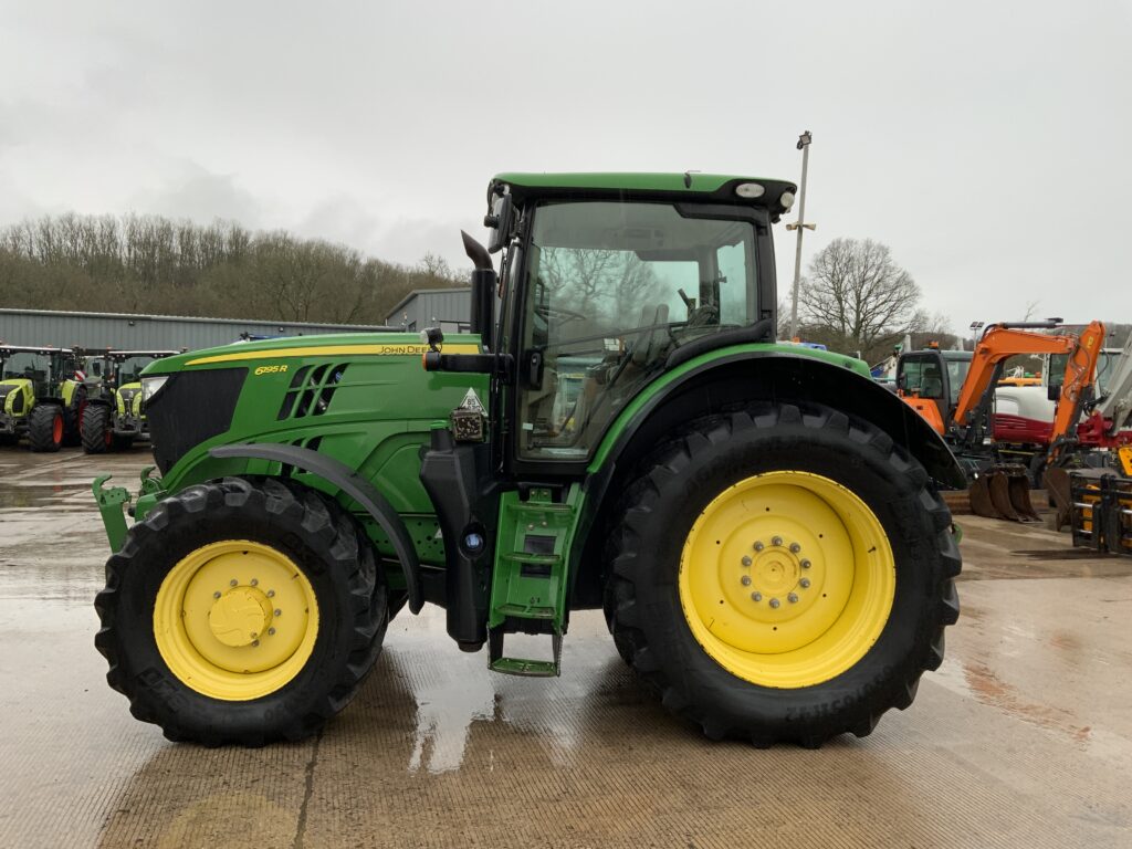 John Deere 6195R Tractor (ST25292)