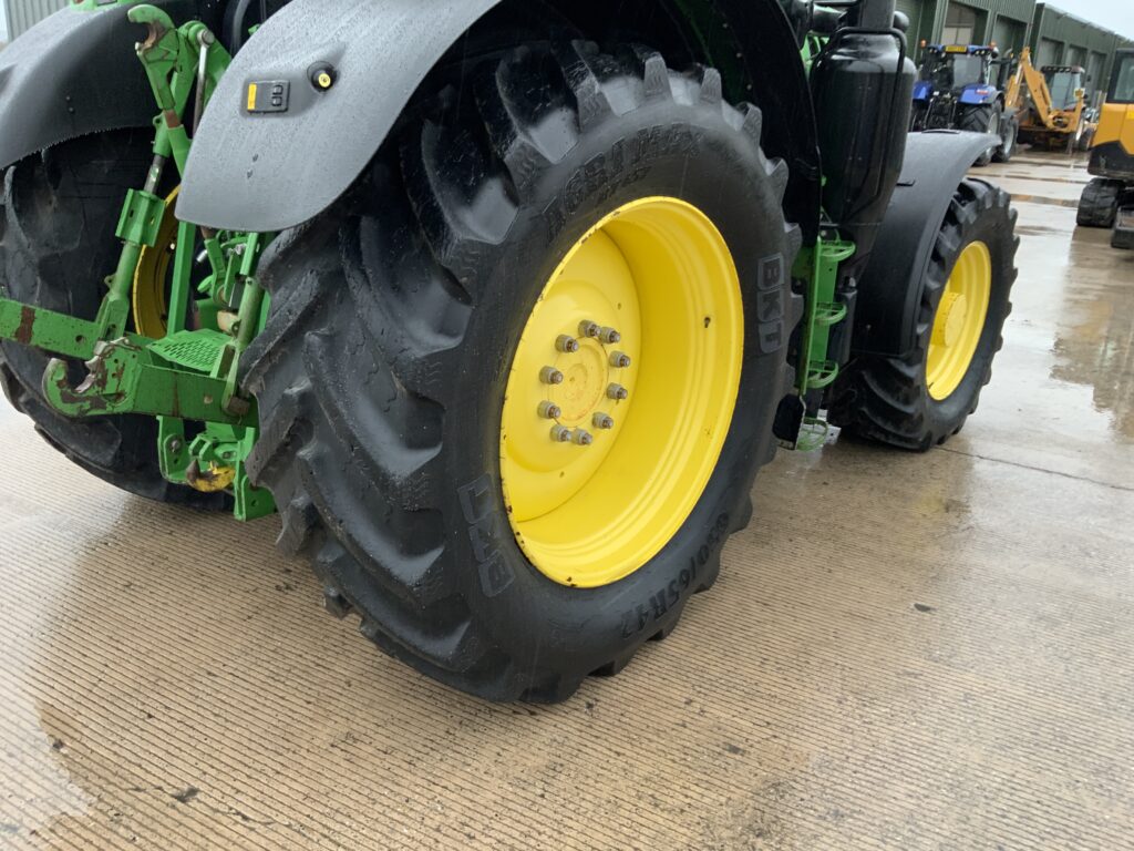 John Deere 6195R Tractor (ST25292)