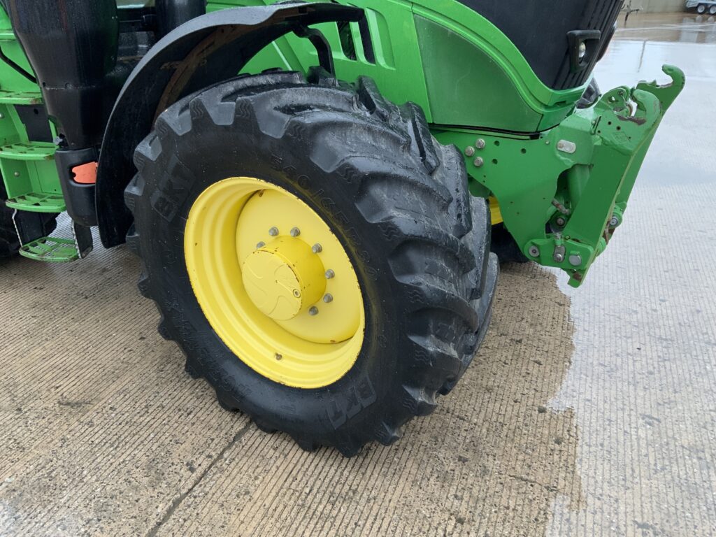 John Deere 6195R Tractor (ST25292)