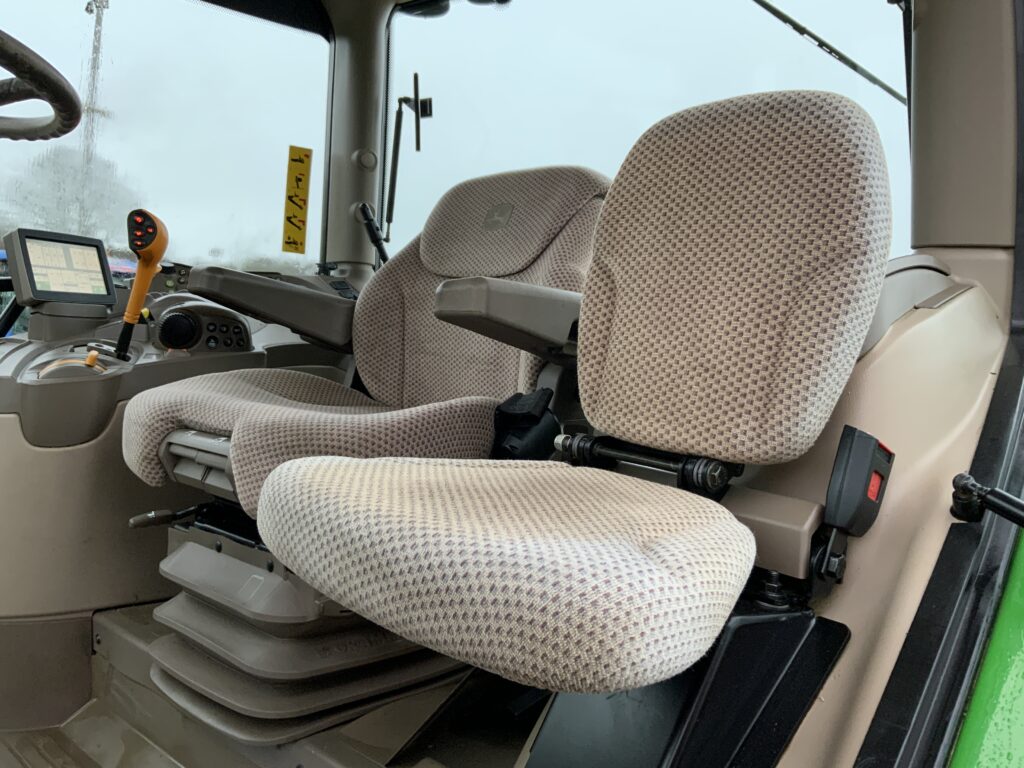 John Deere 6195R Tractor (ST25292)