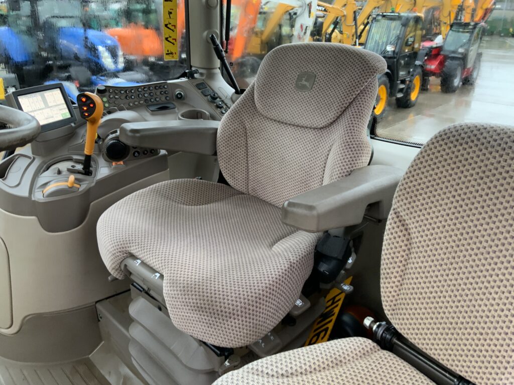 John Deere 6195R Tractor (ST25292)