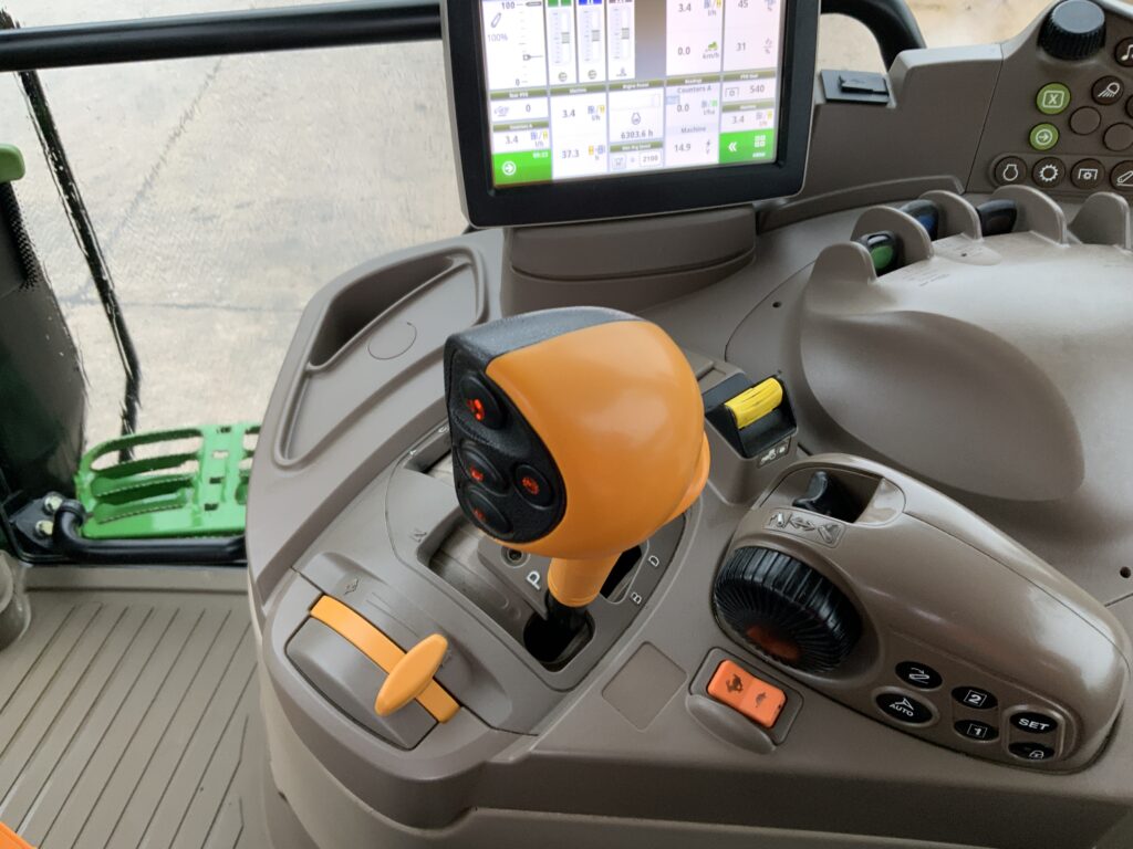 John Deere 6195R Tractor (ST25292)