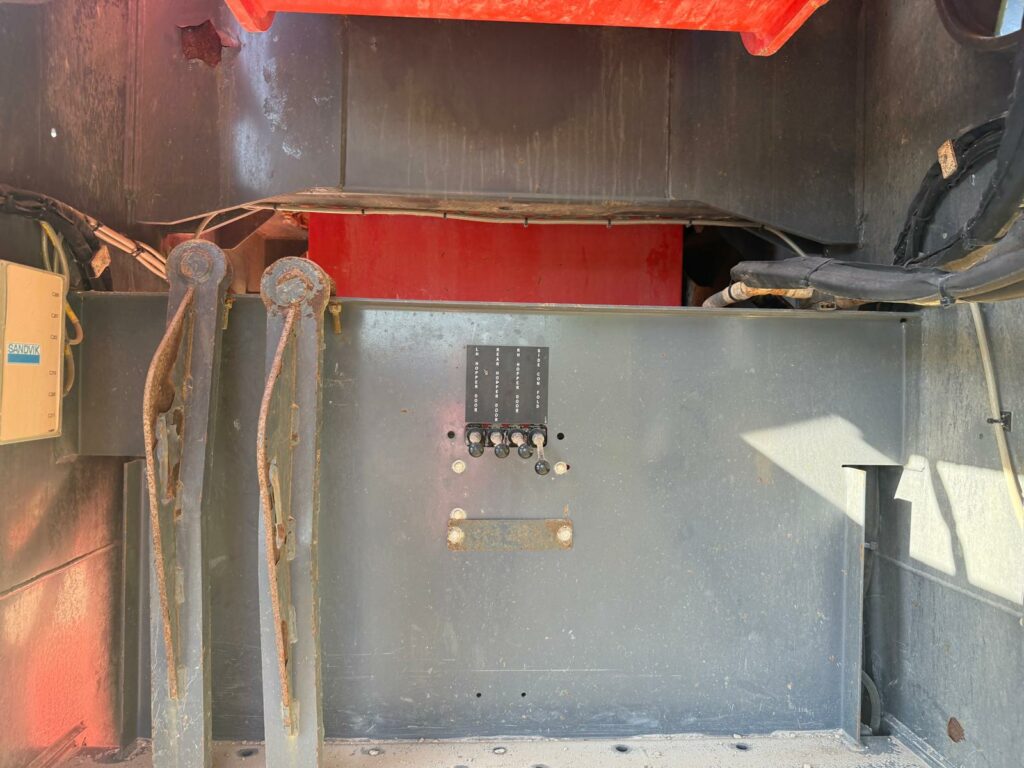 Sandvik QJ241 Crusher (ST22582)