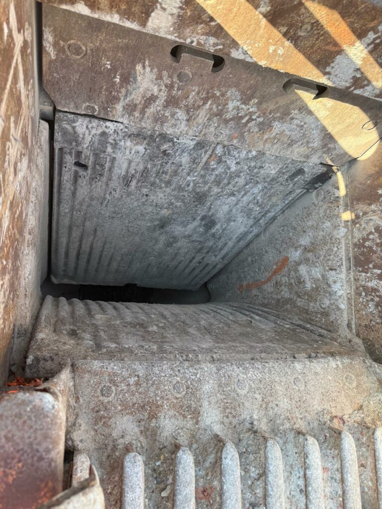 Sandvik QJ241 Crusher (ST22582)