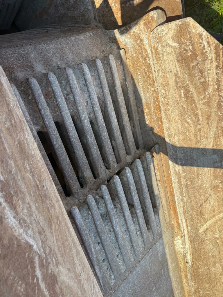 Sandvik QJ241 Crusher (ST22582)