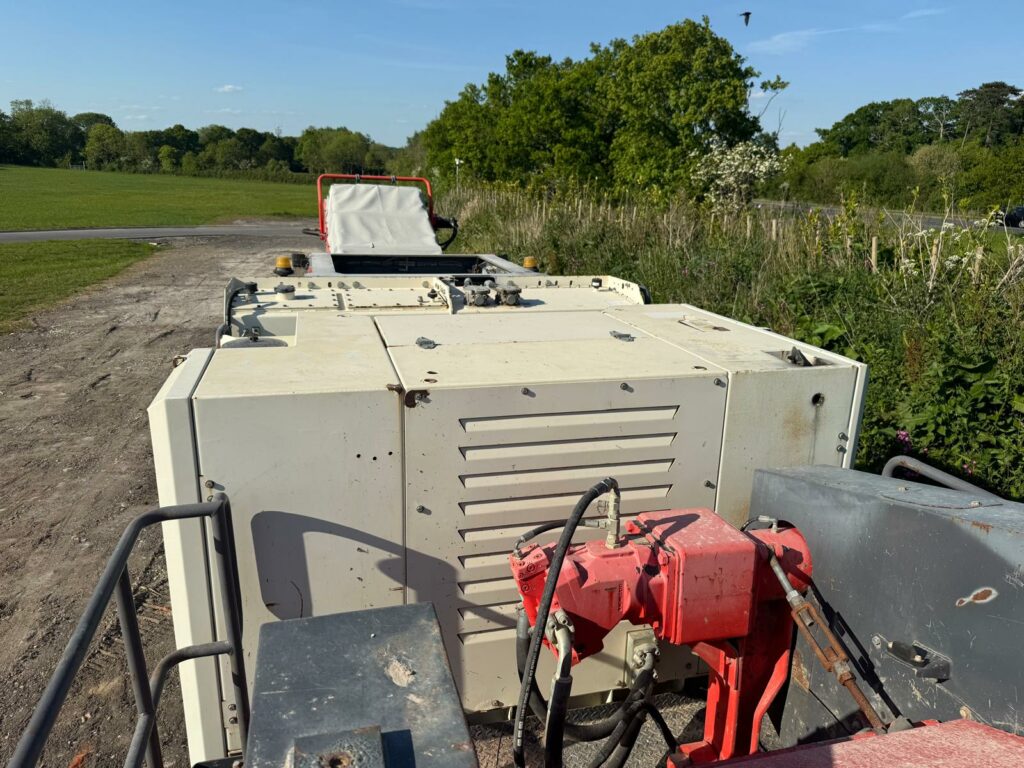 Sandvik QJ241 Crusher (ST22582)