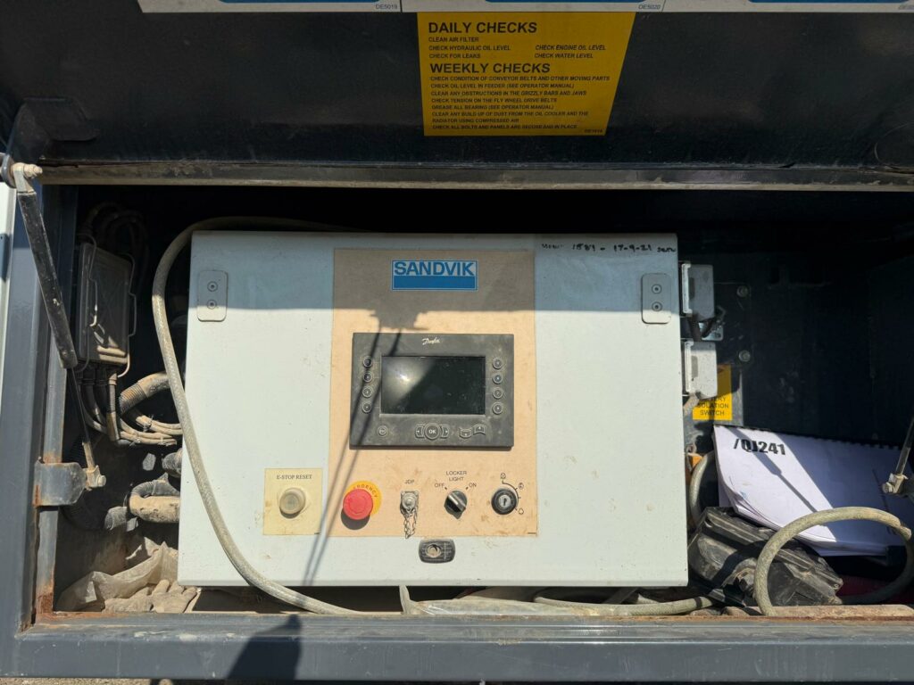 Sandvik QJ241 Crusher (ST22582)