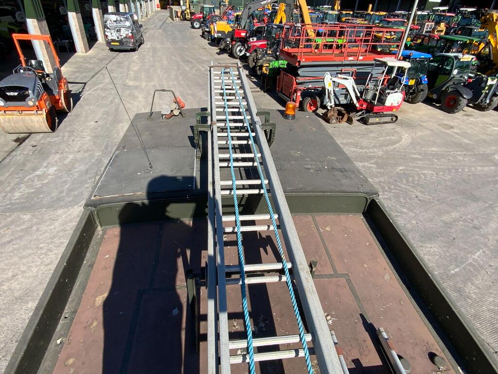 Bedford Green Goddess Fire Engine (ST23480)