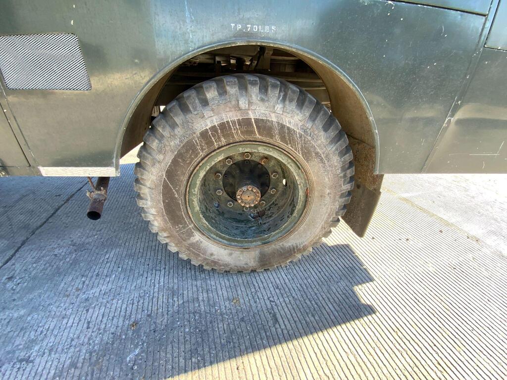 Bedford Green Goddess Fire Engine (ST23480)