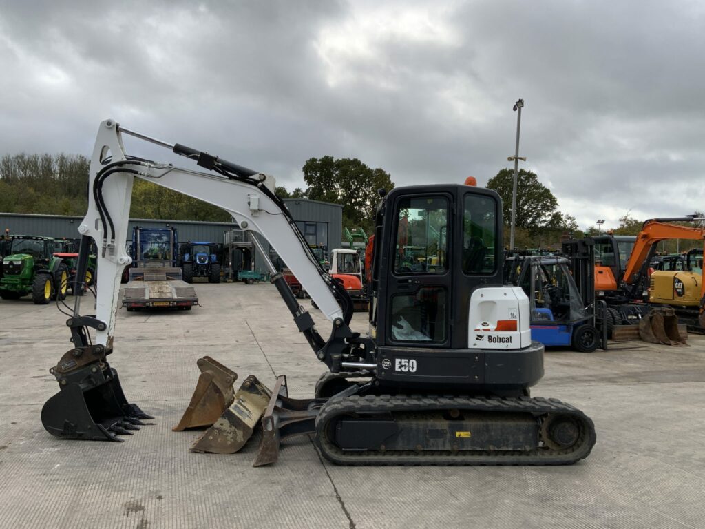 Bobcat E50 Digger (ST24969)