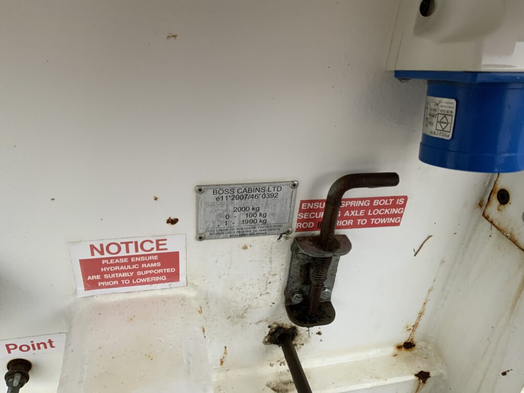 Boss Cabins Ground Hog Welfare Unit (ST25284)